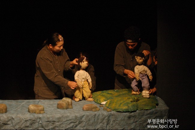 2013.10.16(수) 꿈동이인형극단의 "버드나무를 타고 올라간 용궁" 공연 이야기 이미지